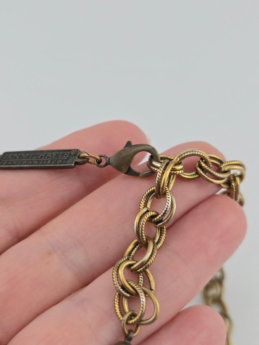 Vintage Jan Michaels Brass Necklace With Pink Resin Pendant & Filigree - Picture 6 of 8